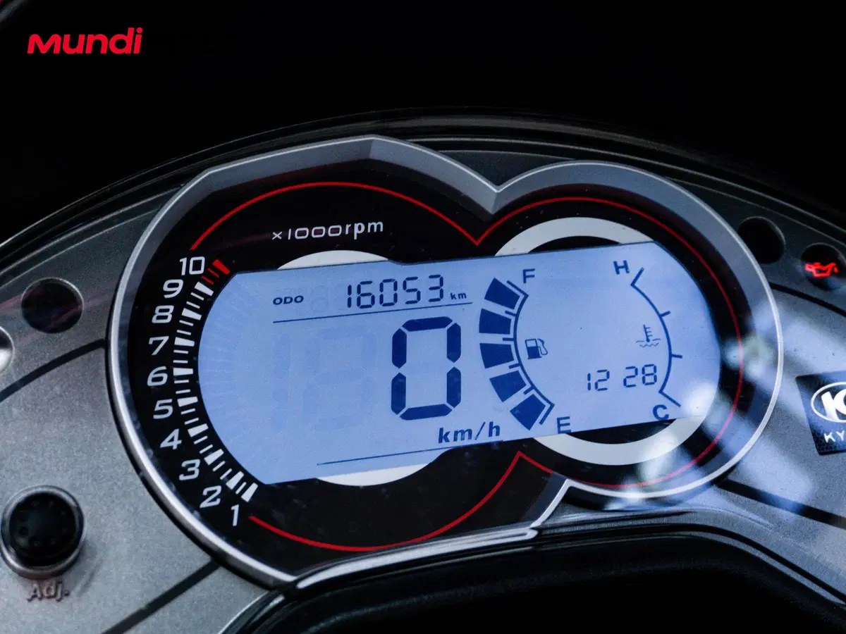 Kymco K-Xct 300i ABS (2012 - 17) (12)