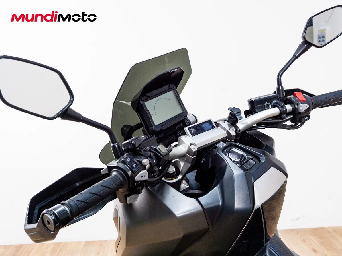 Honda X-ADV 750 (2018 - 20) (11)