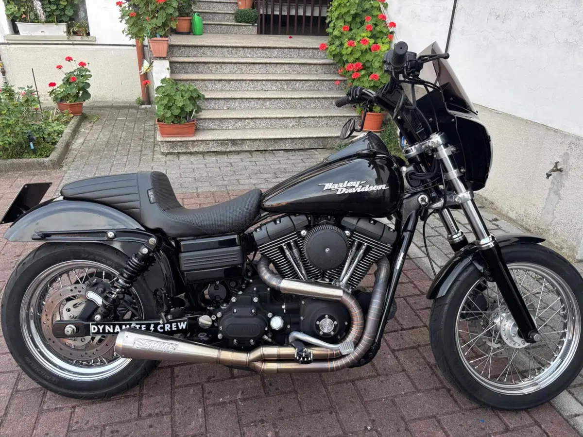 Harley-Davidson 1584 Street Bob (2008 - 15) - FXDB (2)