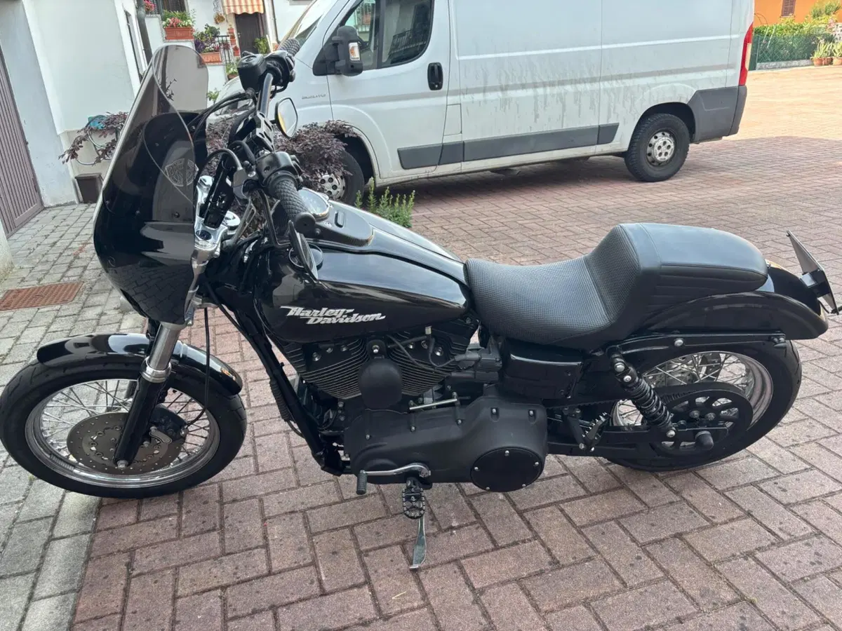 Harley-Davidson 1584 Street Bob (2008 - 15) - FXDB (6)