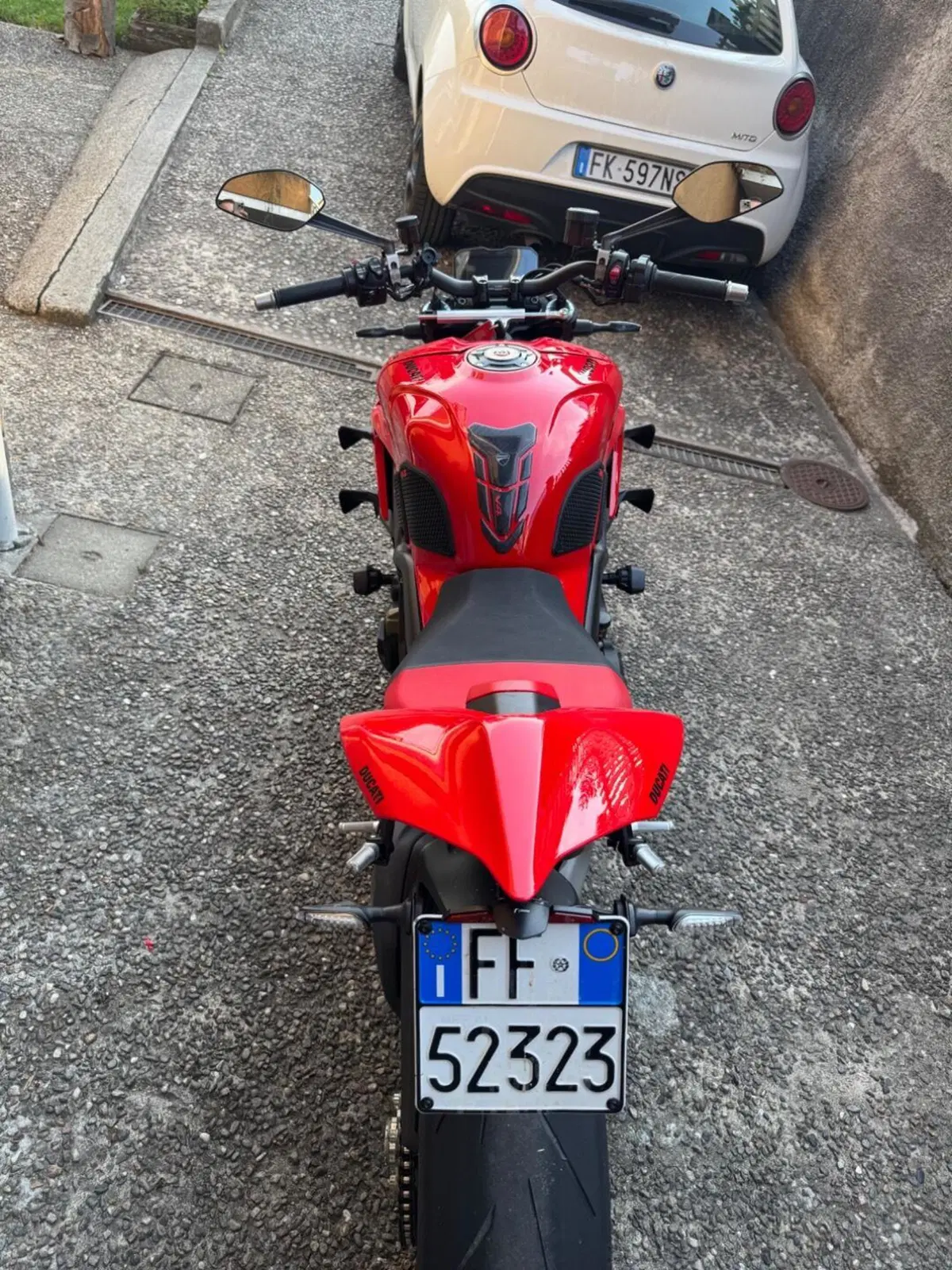 Ducati Streetfighter V4 S (2023 - 24) (4)