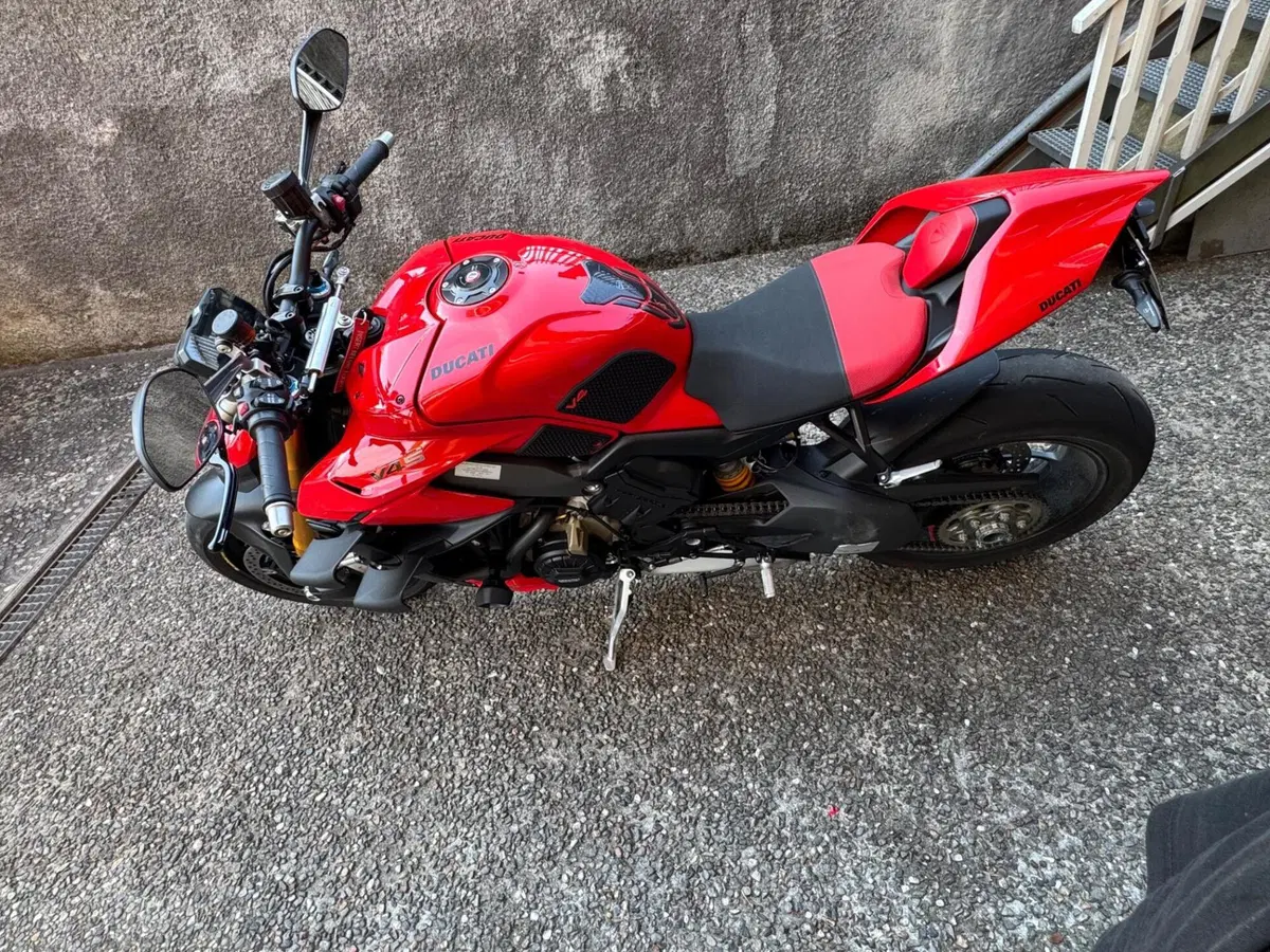 Ducati Streetfighter V4 S (2023 - 24) (5)
