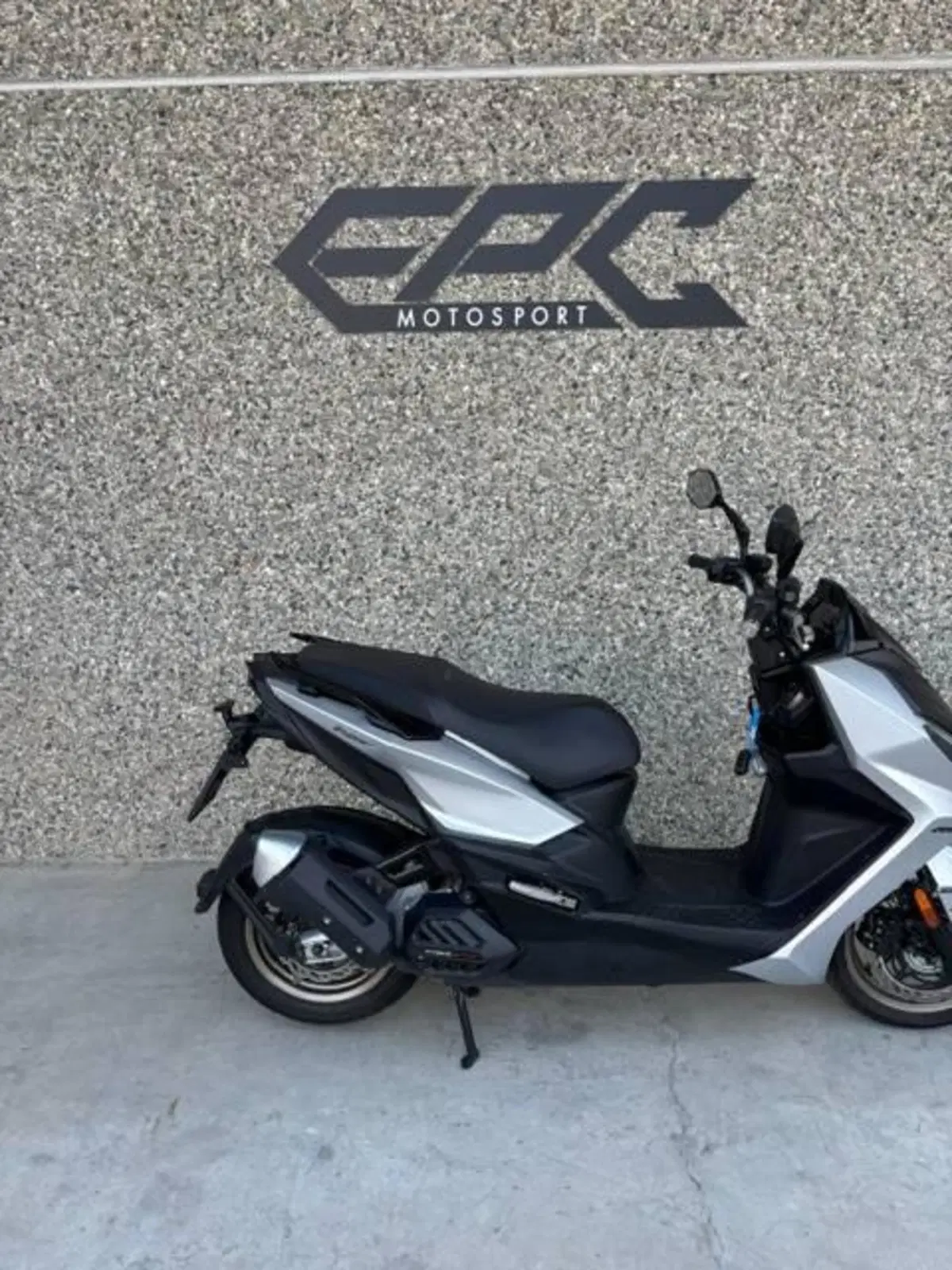 Kymco KRV 200 (2023 - 26) (9)