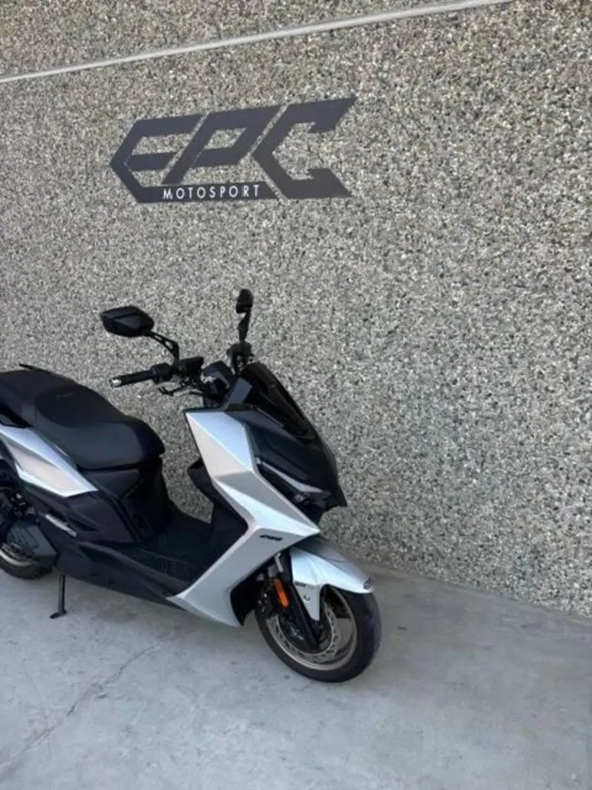 Kymco KRV 200 (2023 - 26) (11)