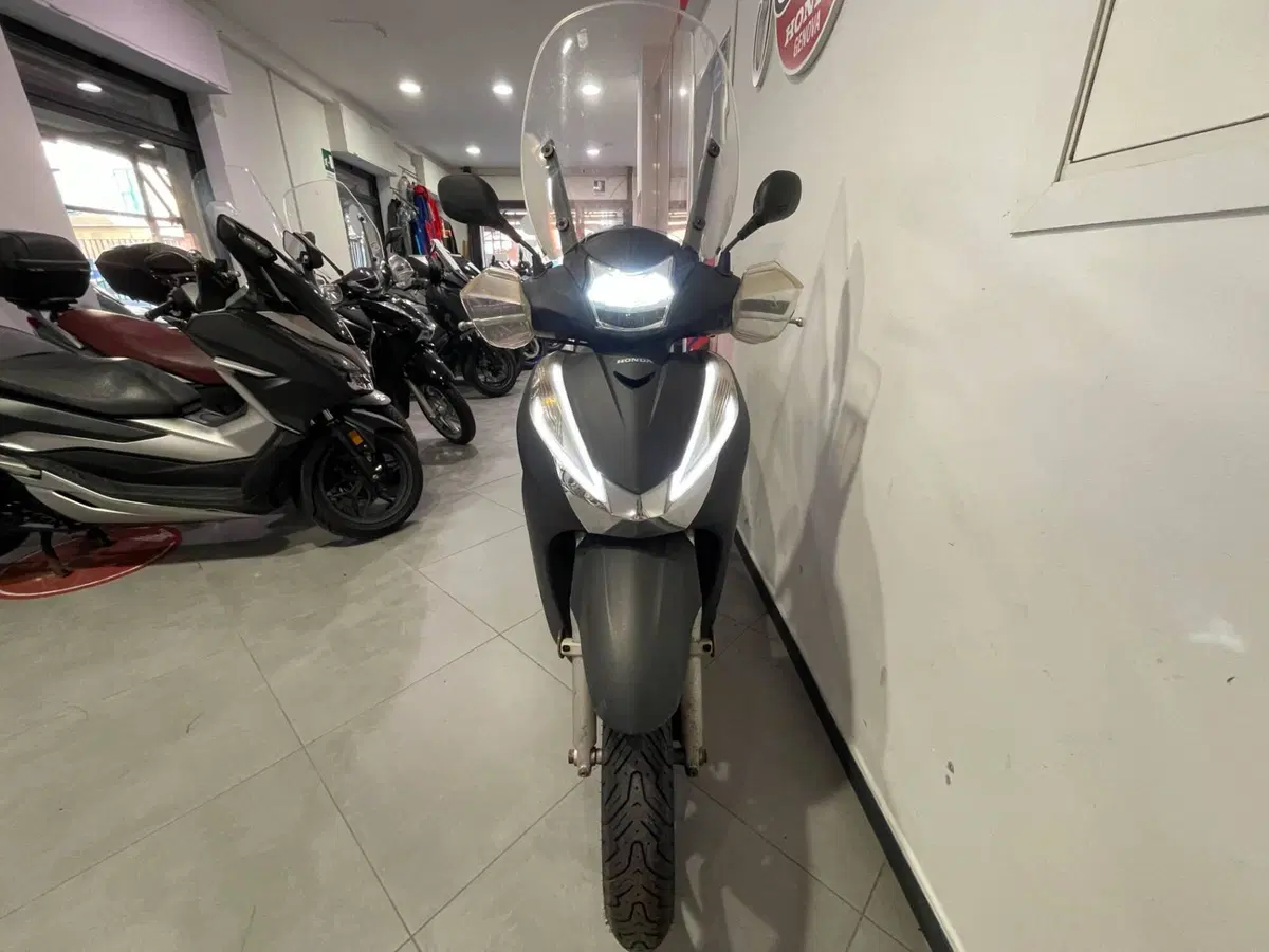 Honda SH 300 i ABS (2013 - 14) (5)