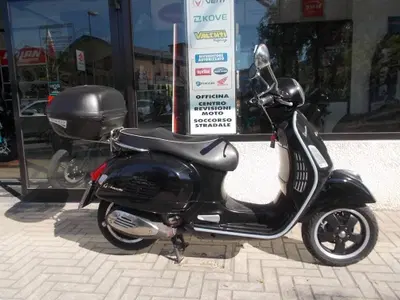 Vespa GTS 300 Super (2008 - 16) usata