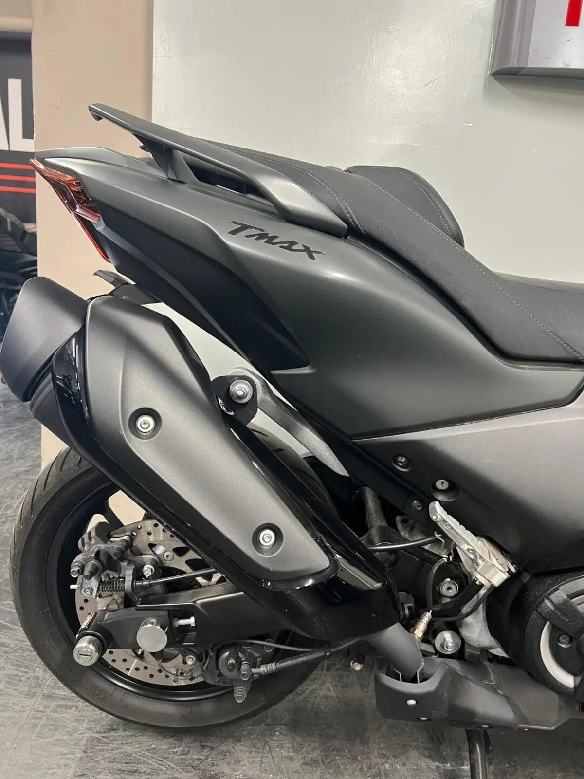 Yamaha T-Max 560 (2025 - 26) (5)