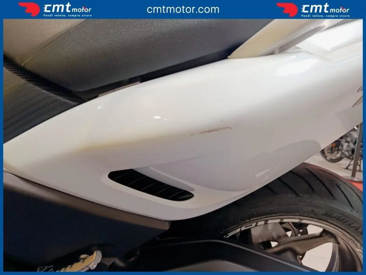 Yamaha T-Max 530 (2012 - 14) (6)