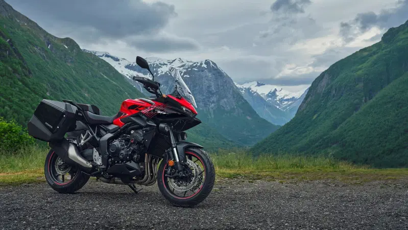 Honda CB1000GT: la videoscheda tecnica per sapere tutto di lei [VIDEO]