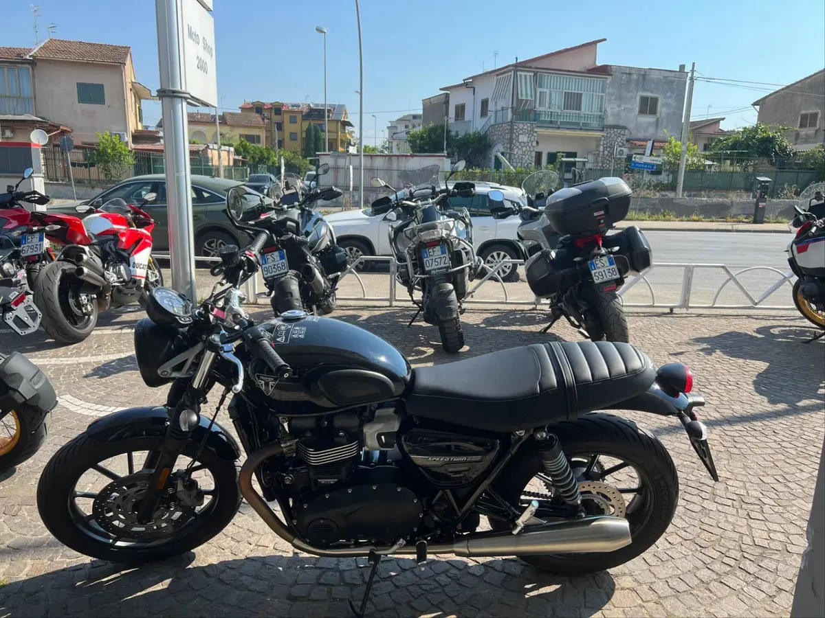 Triumph Speed Twin 900 (2023 - 24) (3)