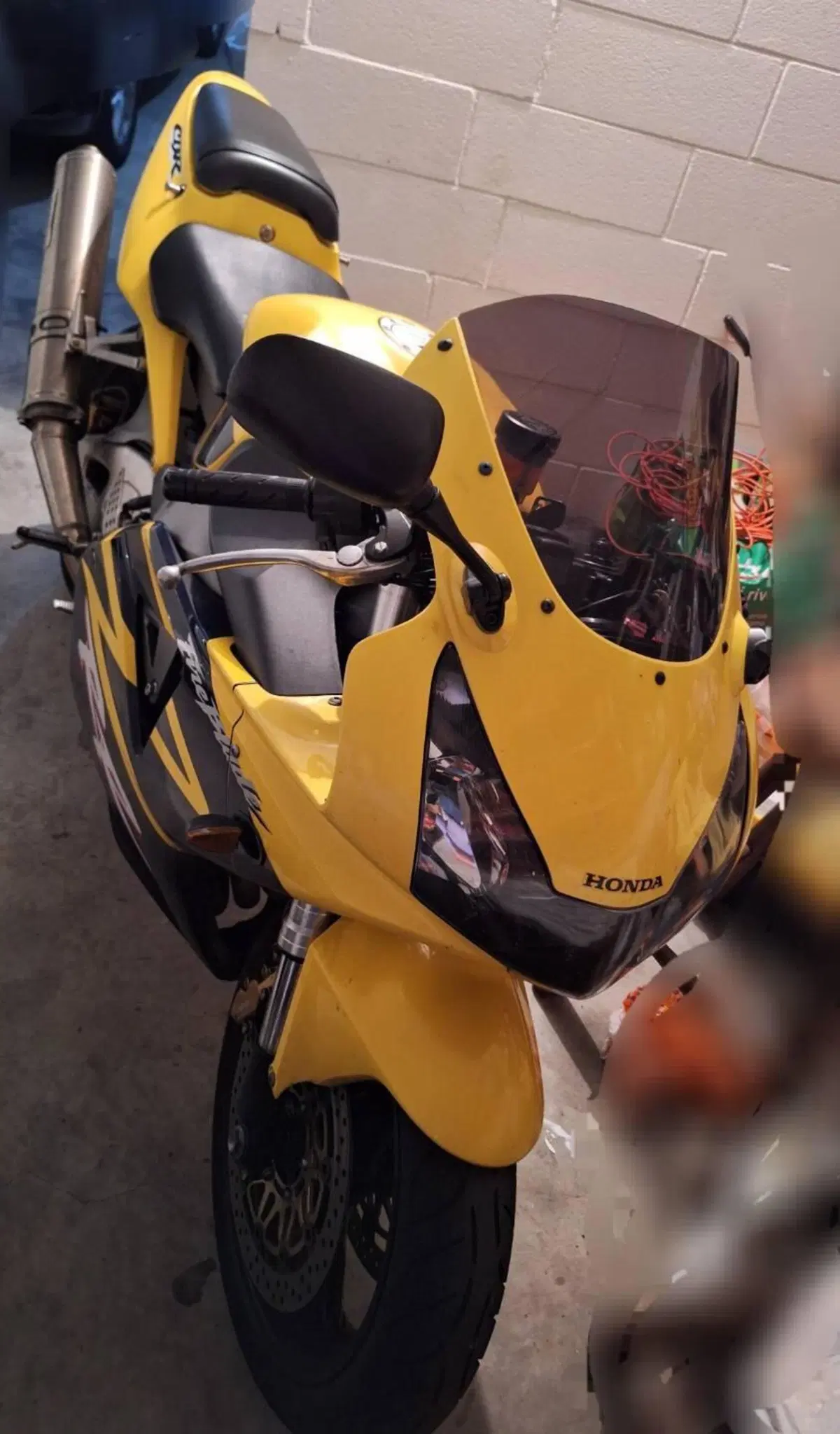 Honda CBR 900 RR Fireblade (2002 - 04)
