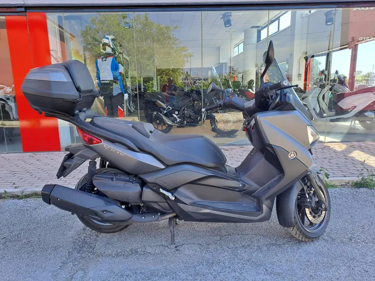 Yamaha X-Max 400 (2013 - 16) (3)