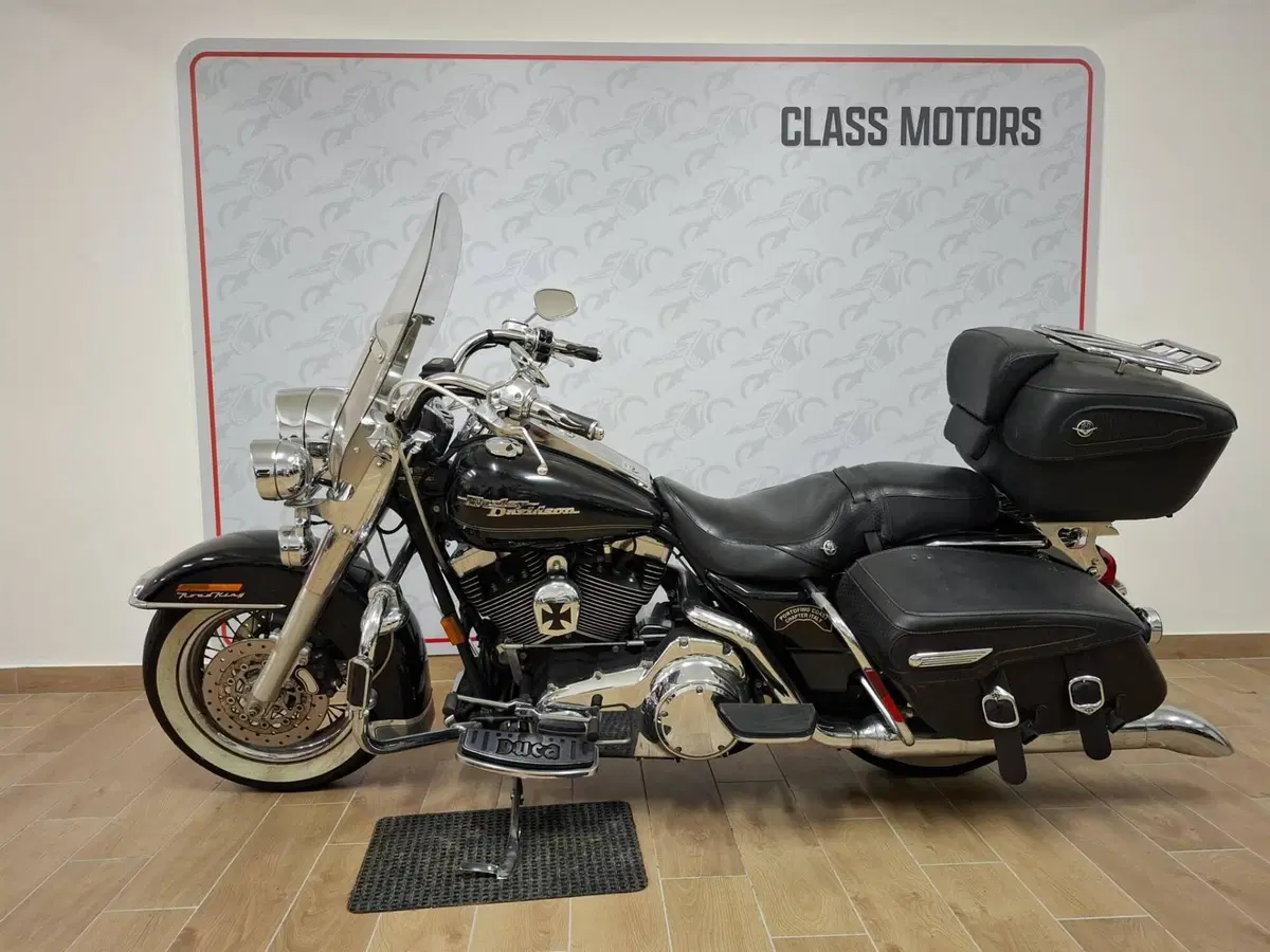 Harley-Davidson 1450 Road King Classic (2006 - 07) - FLHRCI