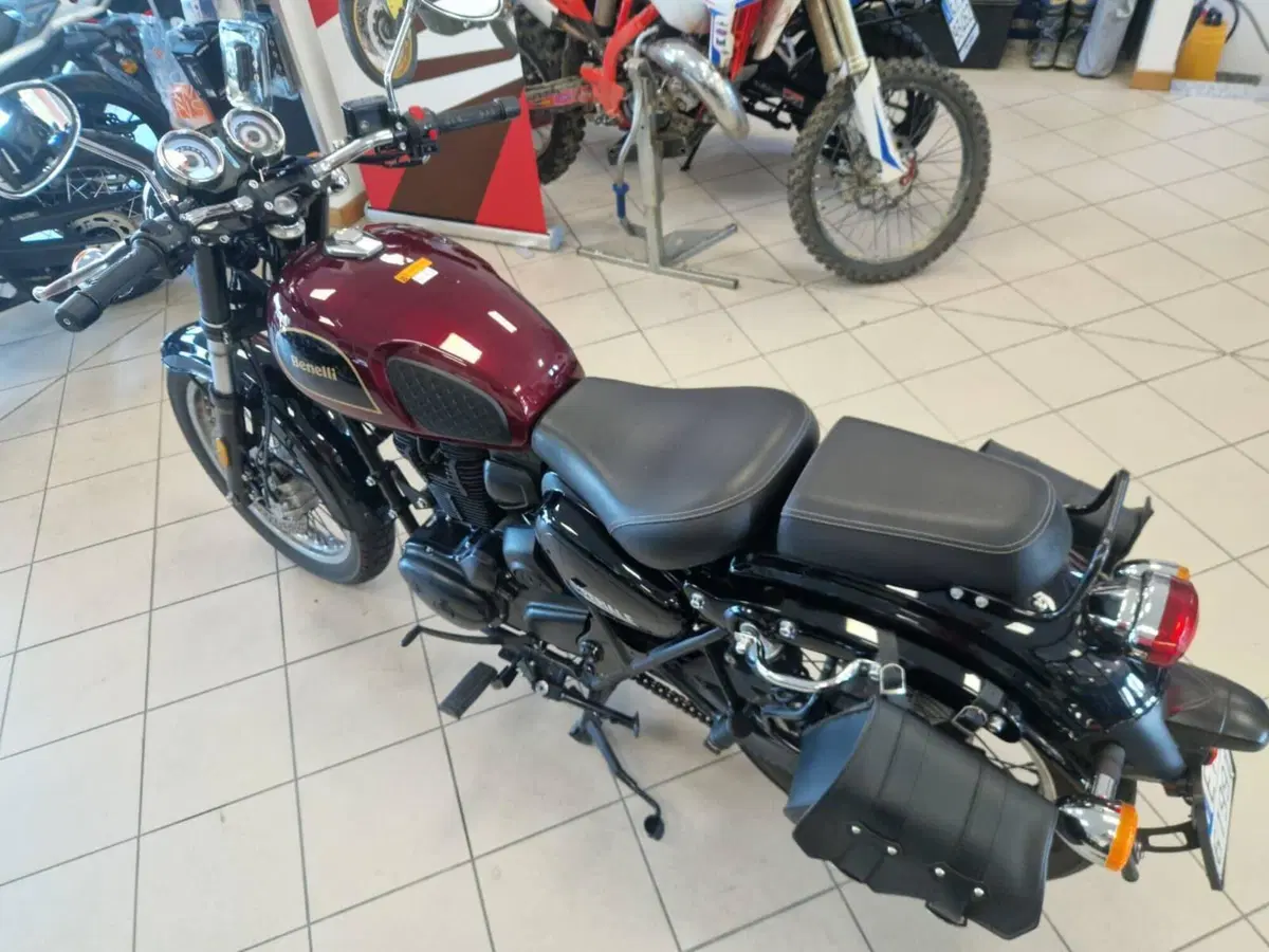 Benelli Imperiale 400 (2019 - 20) (6)