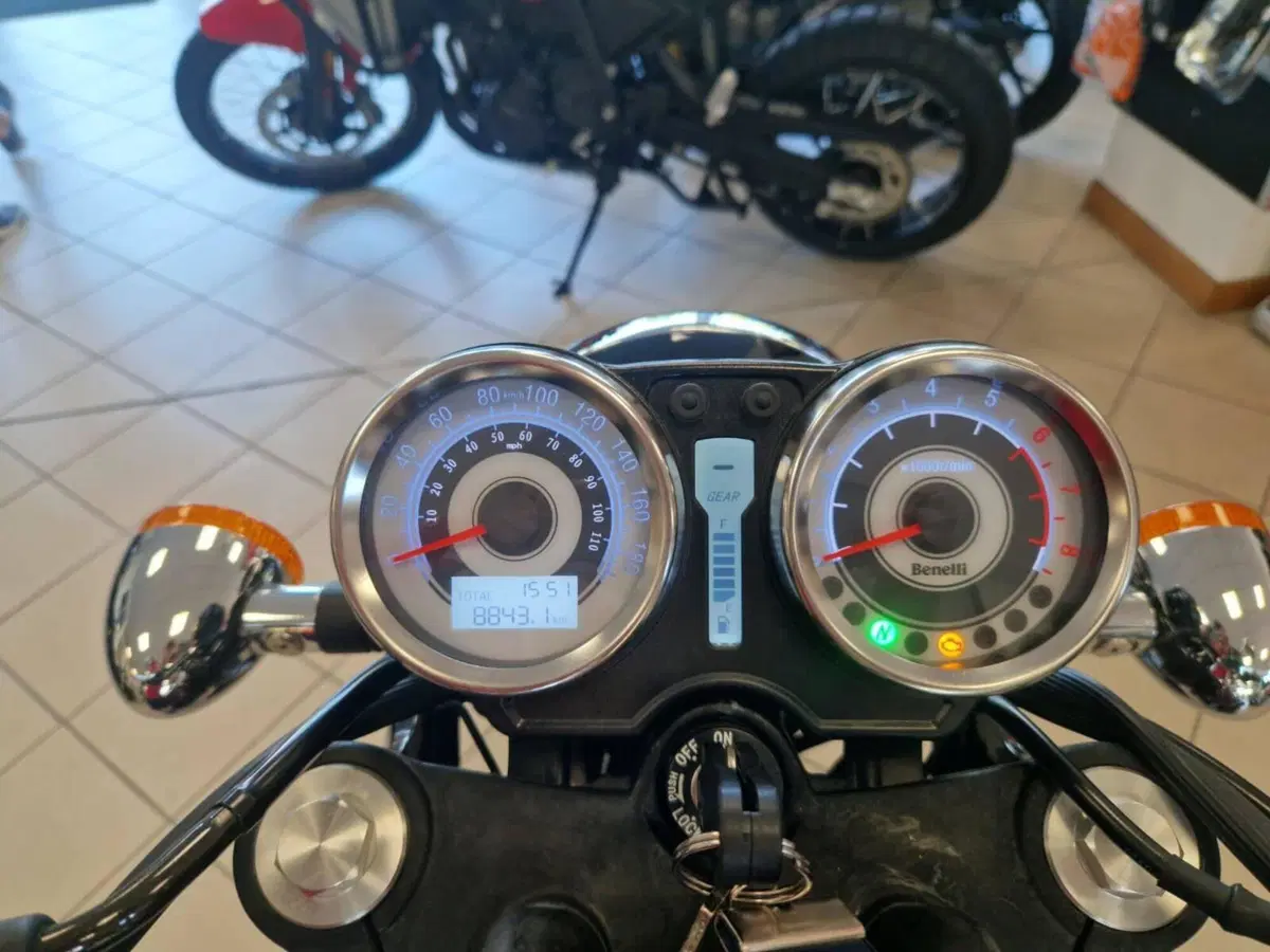 Benelli Imperiale 400 (2019 - 20) (8)