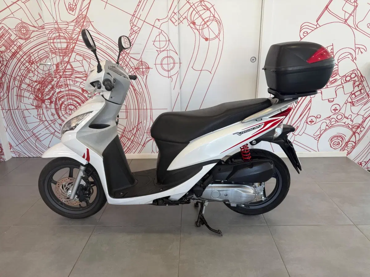 Honda Vision 110 (2011 - 16) (4)