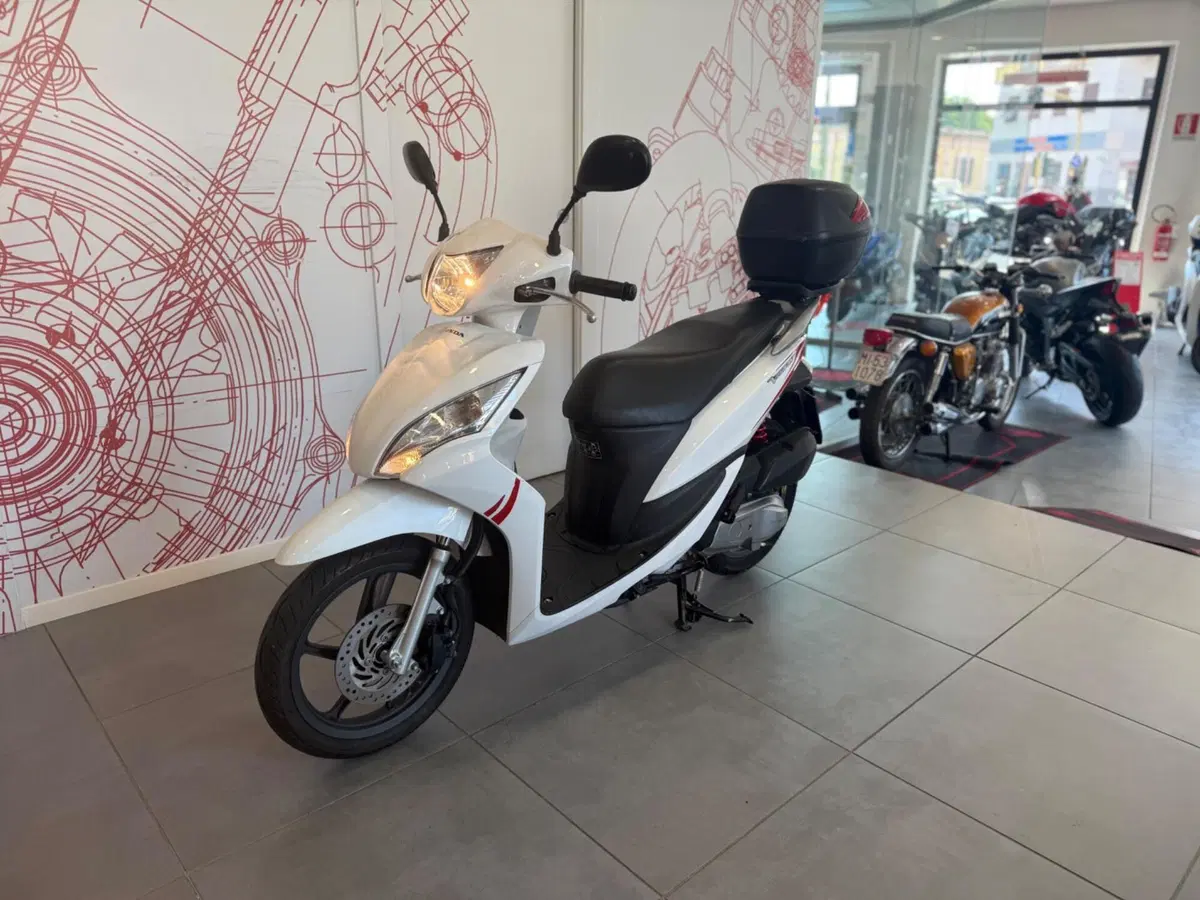 Honda Vision 110 (2011 - 16) (5)