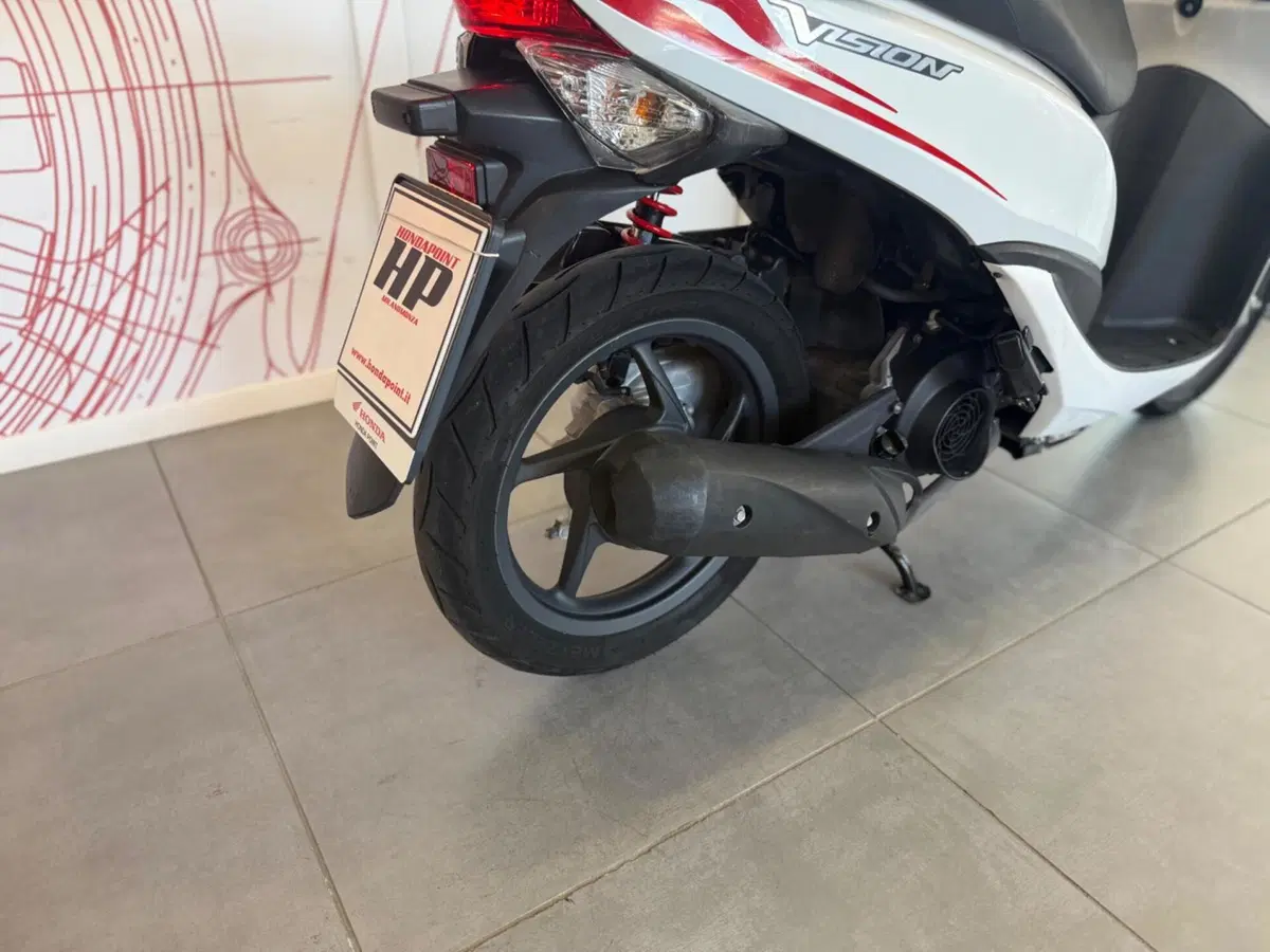 Honda Vision 110 (2011 - 16) (11)