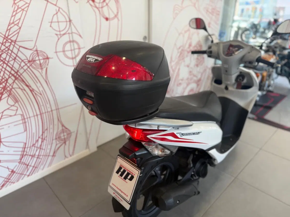 Honda Vision 110 (2011 - 16) (12)