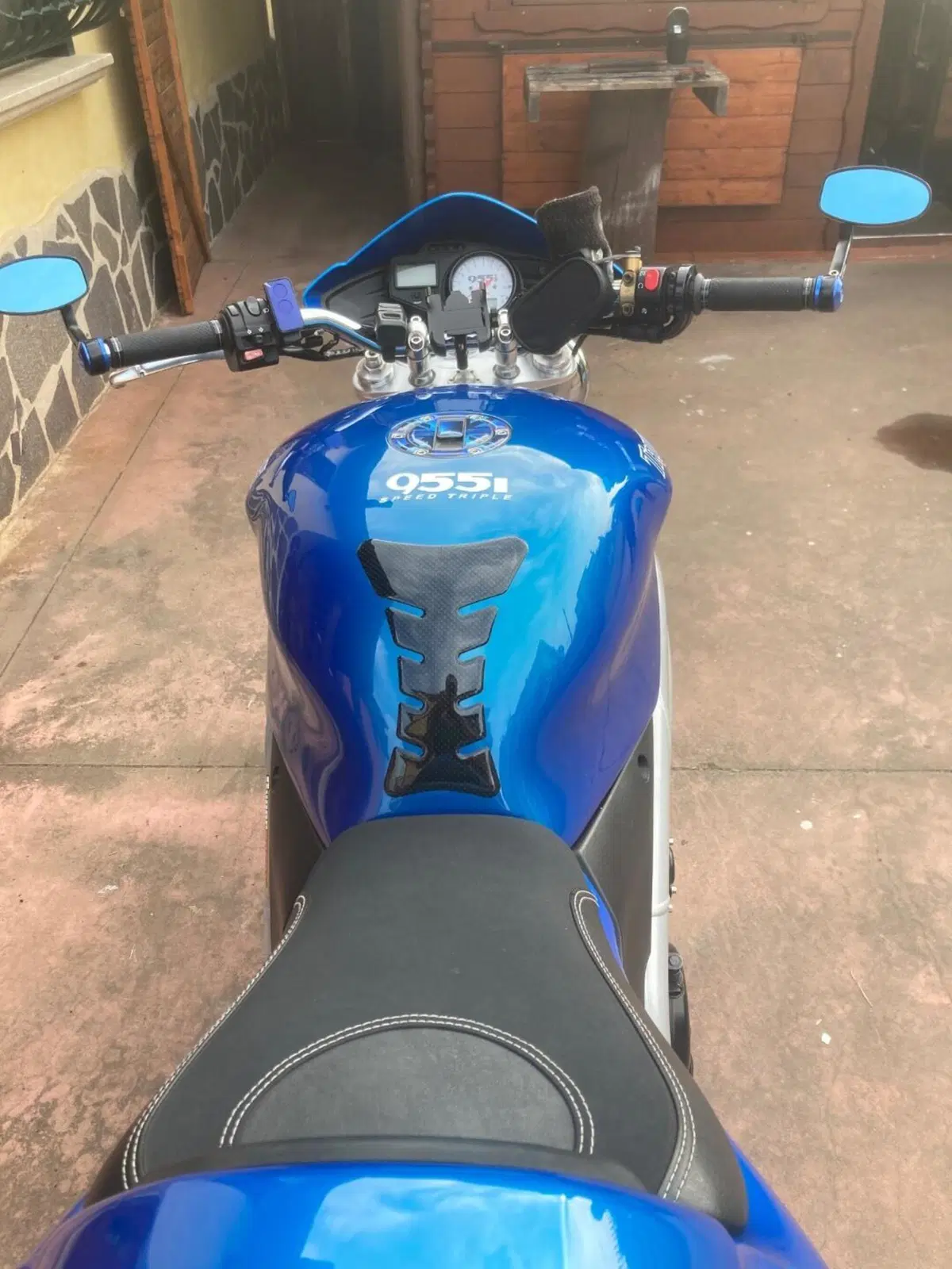 Triumph Speed Triple 955 (2002 - 04) (3)