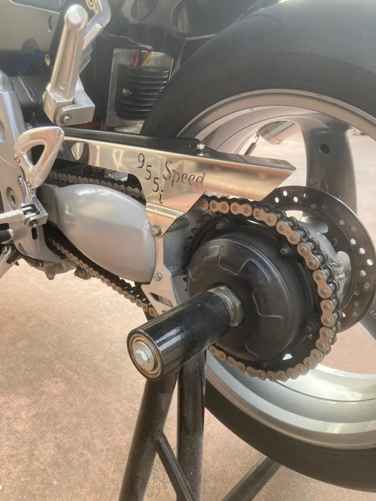 Triumph Speed Triple 955 (2002 - 04) (9)