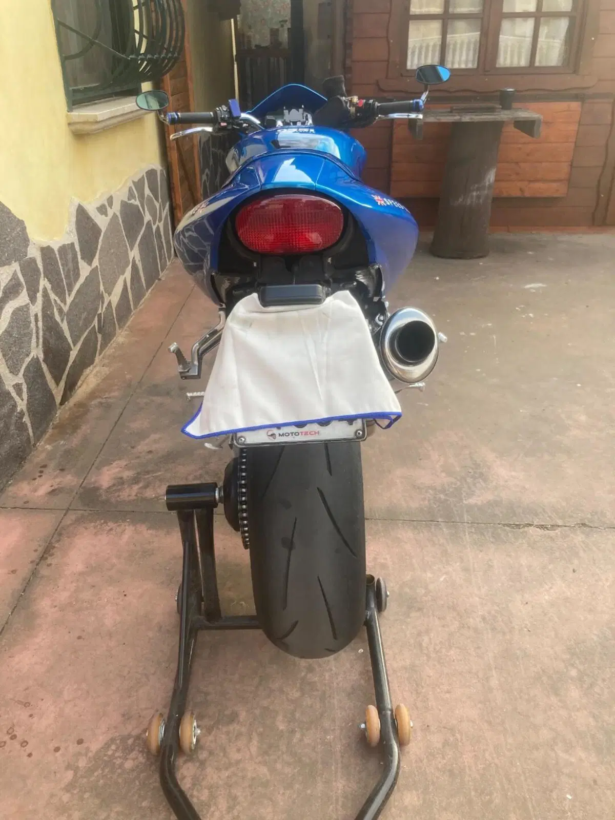 Triumph Speed Triple 955 (2002 - 04) (15)