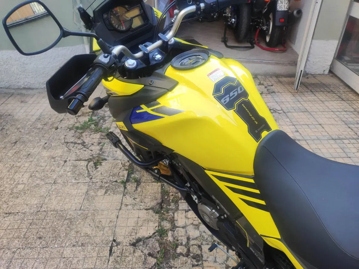 Suzuki V-Strom 650XT (2021 - 25) (4)