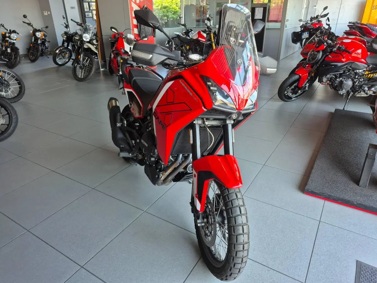 Moto Morini X-Cape 700 Alloy Wheels (2025 - 26) (2)