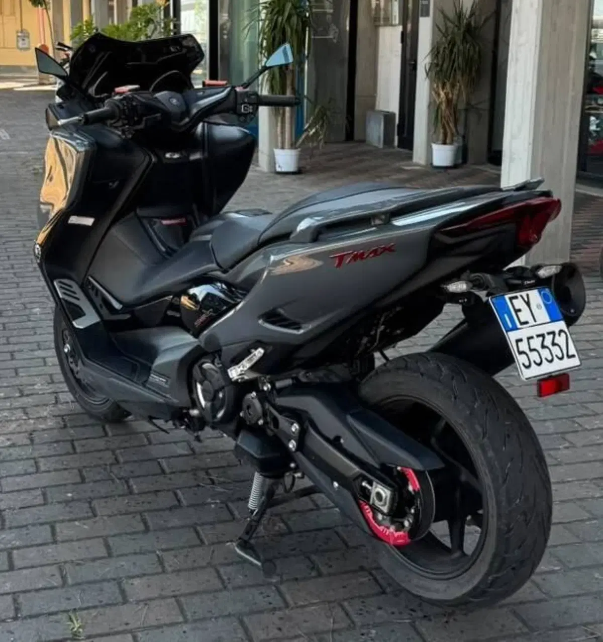 Yamaha T-Max 560 Tech Max (2021) (3)