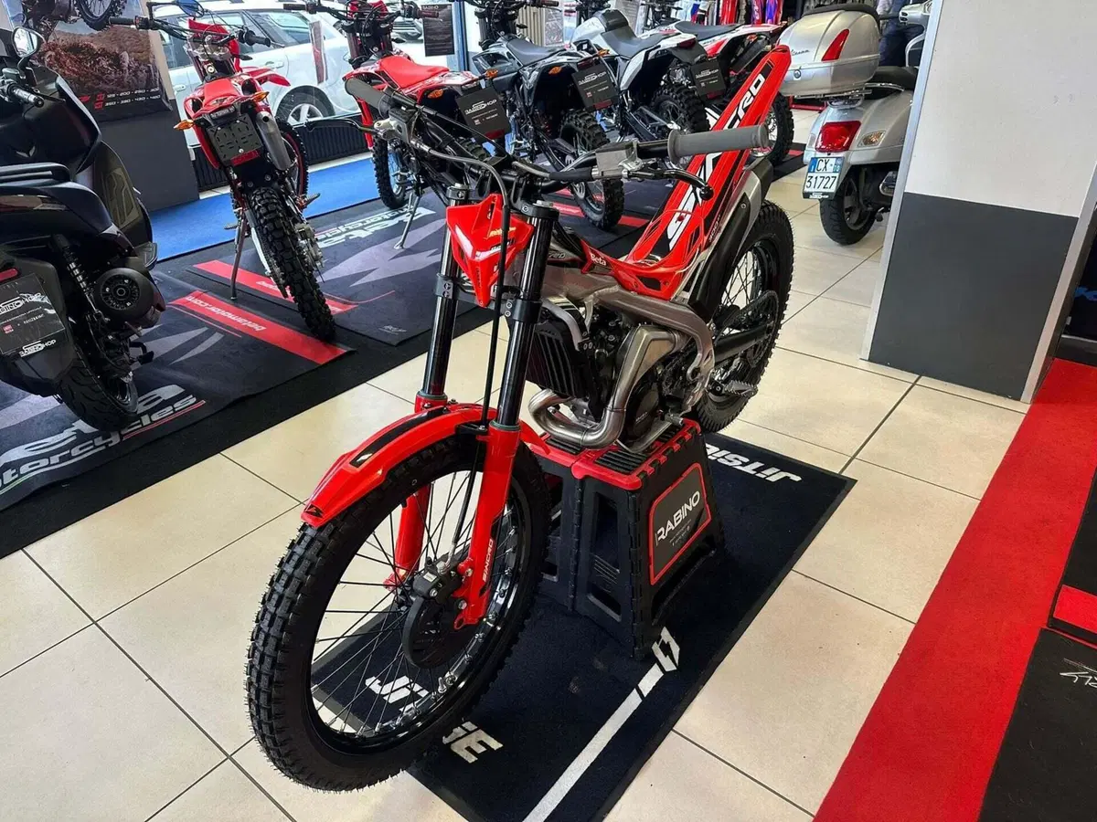 Betamotor Evo 300 2T (2025) (23)
