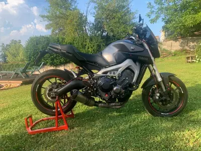Yamaha MT-09 (2013 - 15) usata