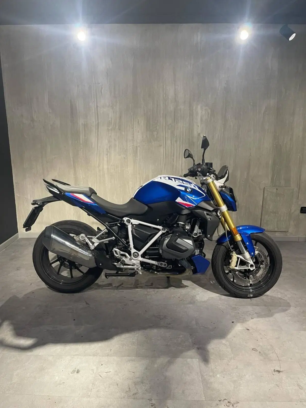 Bmw R 1250 R (2021 - 25) (2)