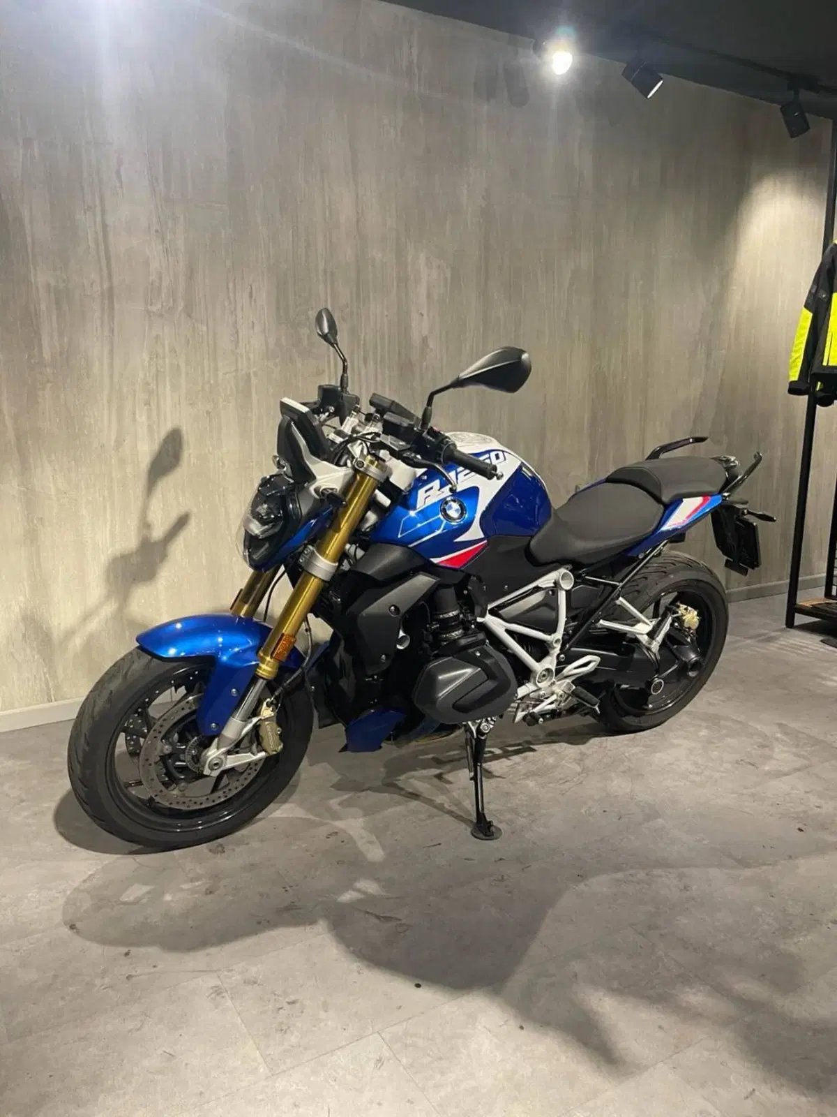 Bmw R 1250 R (2021 - 25) (4)