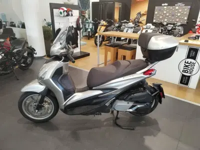 Piaggio Beverly 400 ABS-ASR (2021 - 24) usata