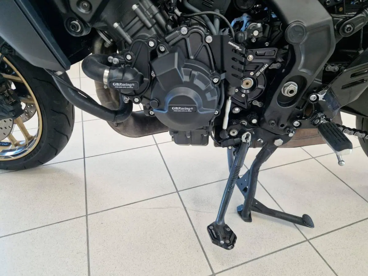 Yamaha Tracer 9 GT (2021 - 24) (10)