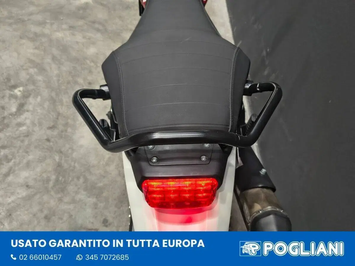 Royal Enfield Scram 411 (2022 - 24) (12)