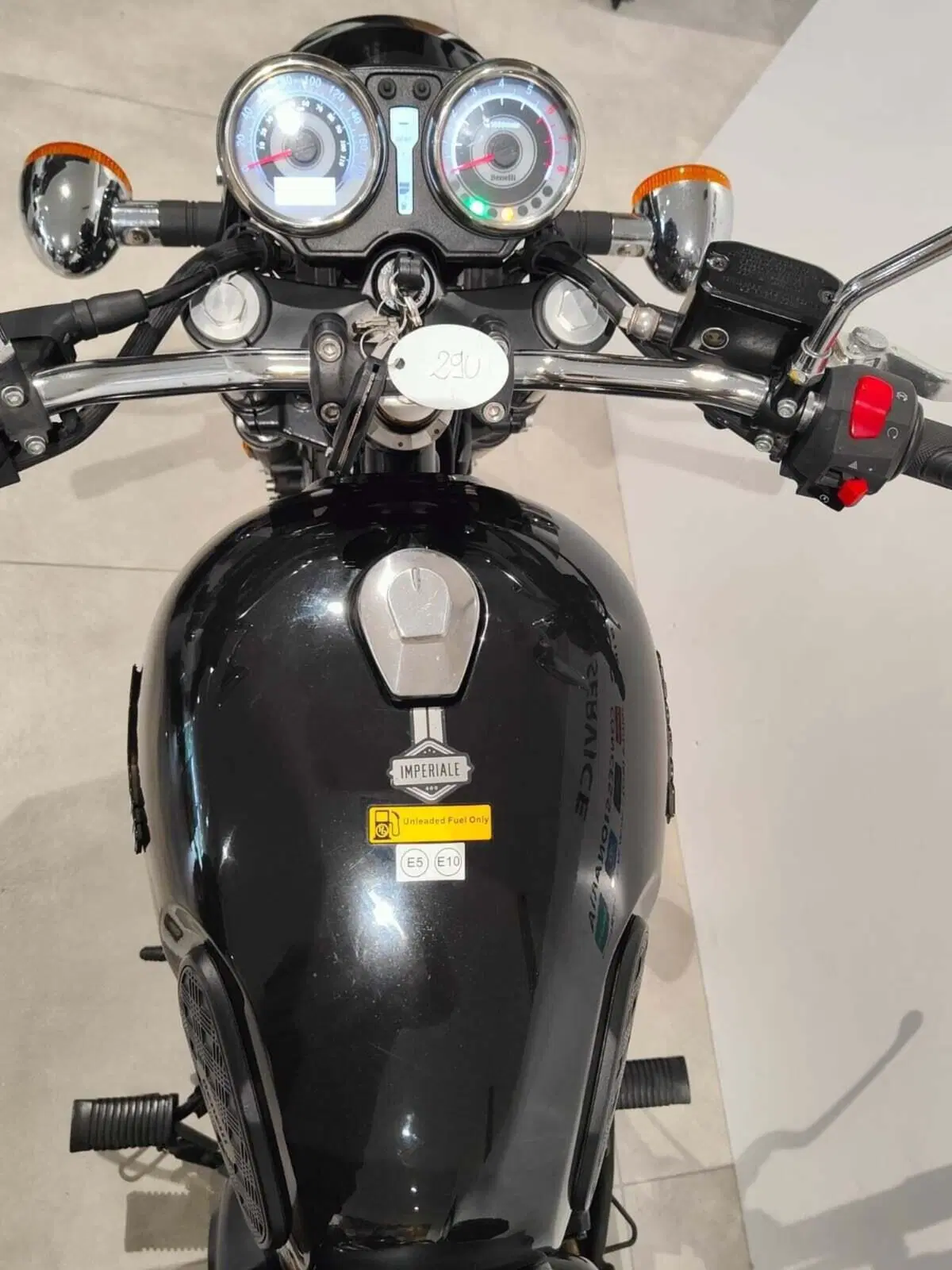 Benelli Imperiale 400 (2021 - 25) (14)