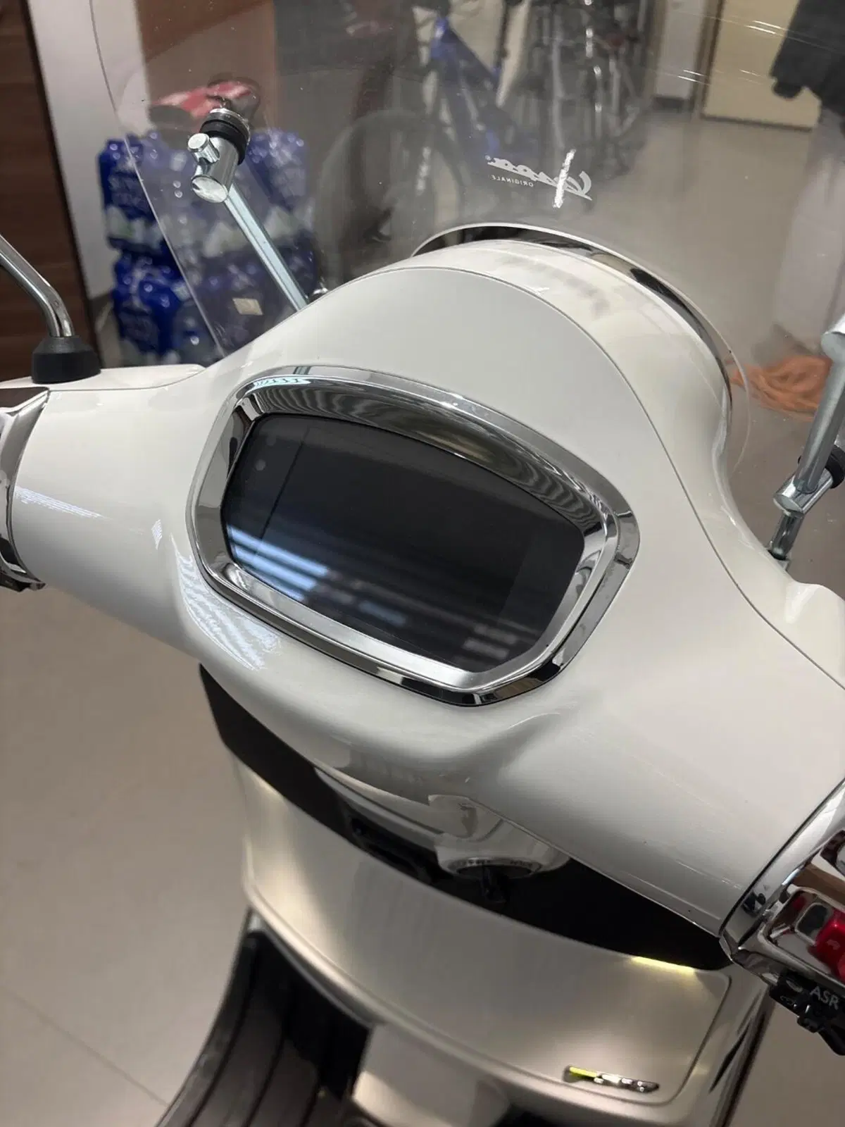 Vespa GTS 310 Supertech (2025 - 26) (4)