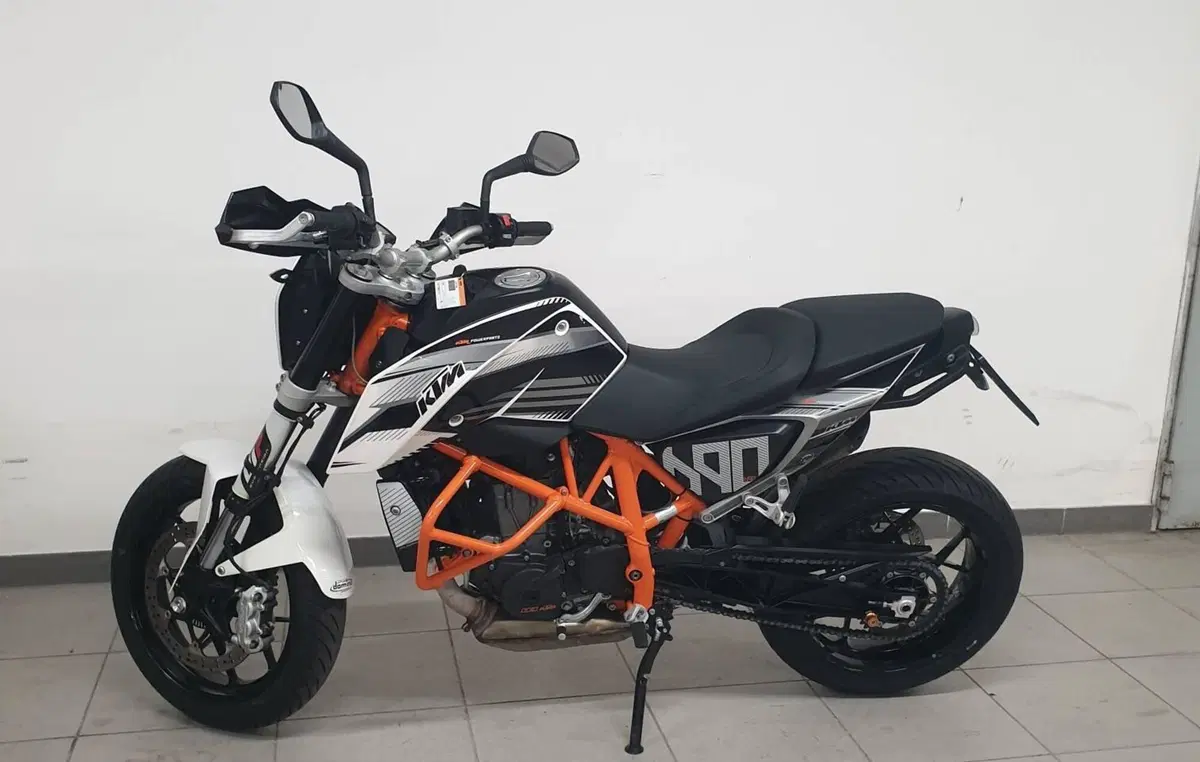 KTM 690 Duke (2012 - 16) (2)