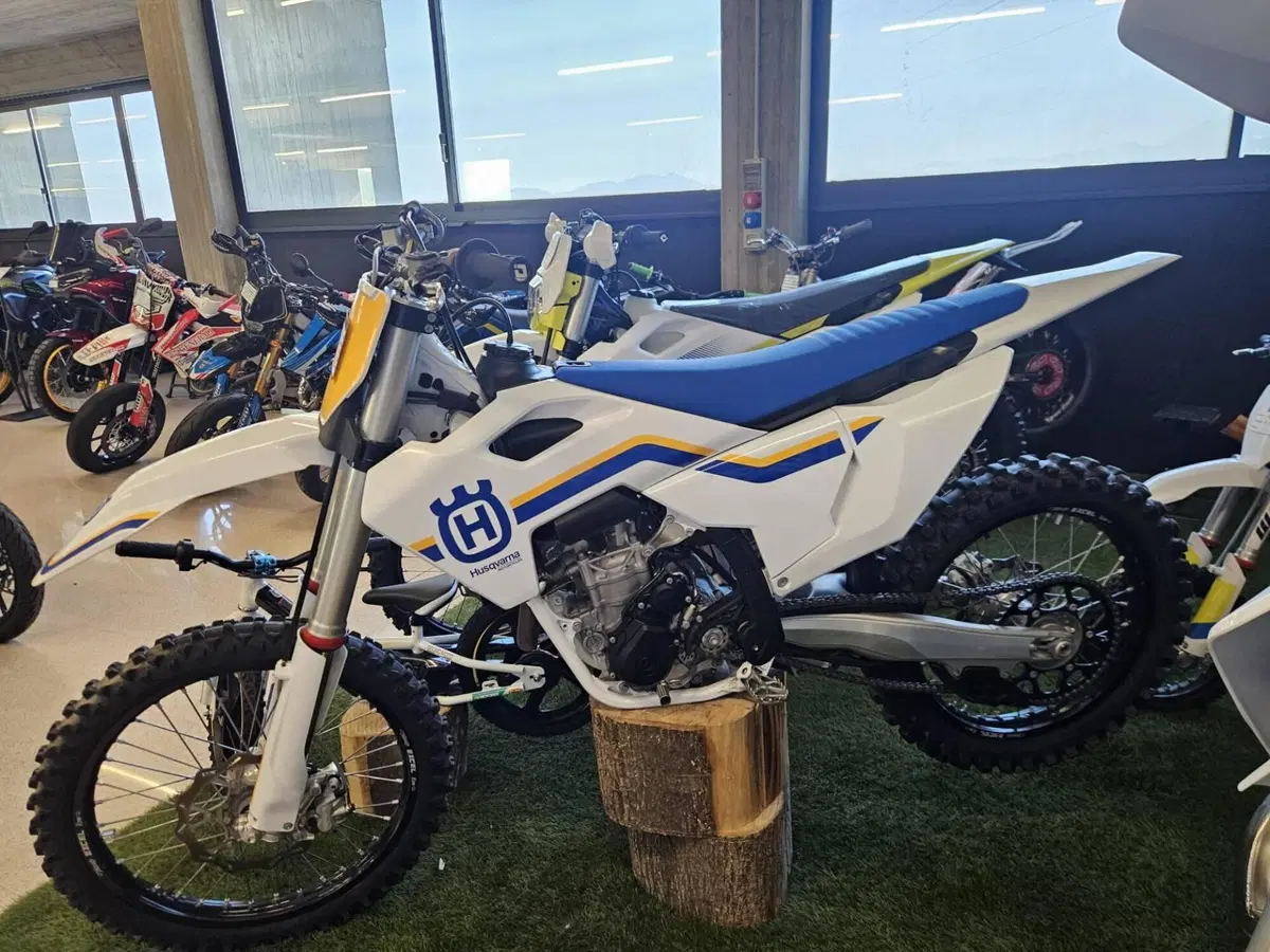 Husqvarna FC 350 (2022) (3)