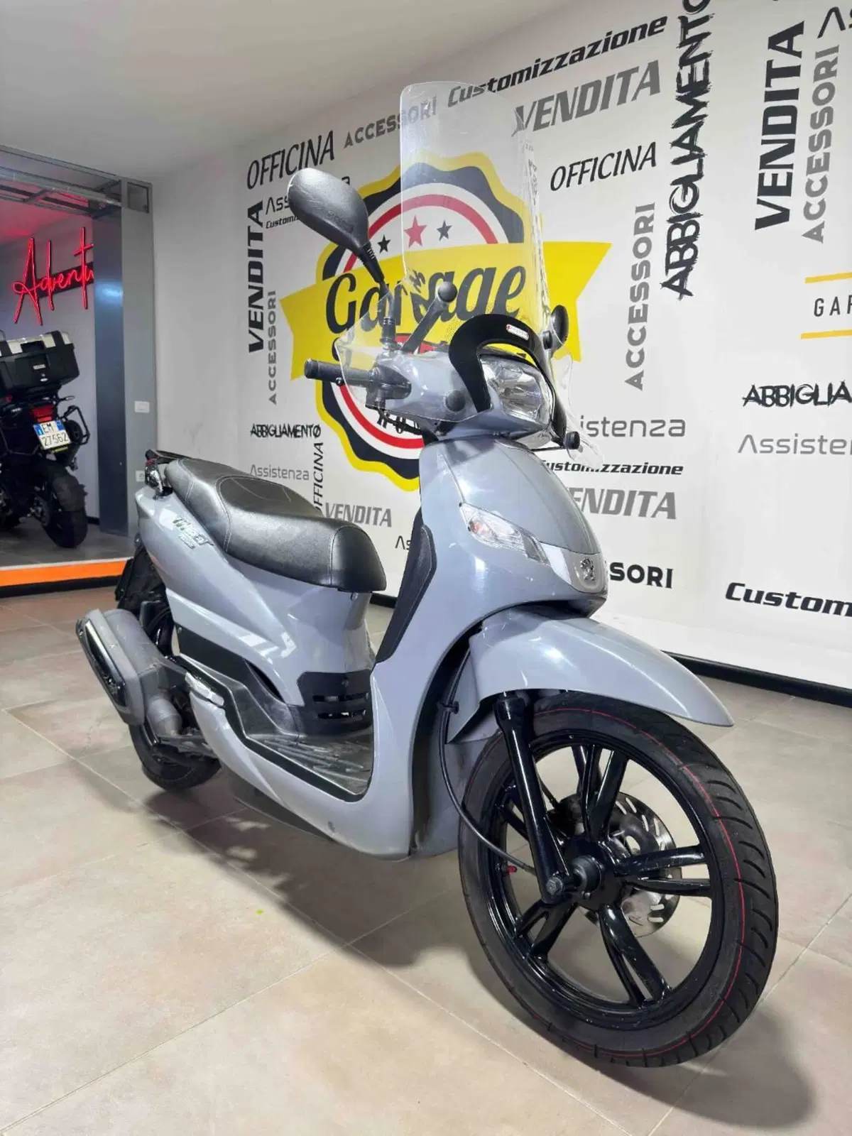 Peugeot Tweet 50 Active (2021 - 25) (2)