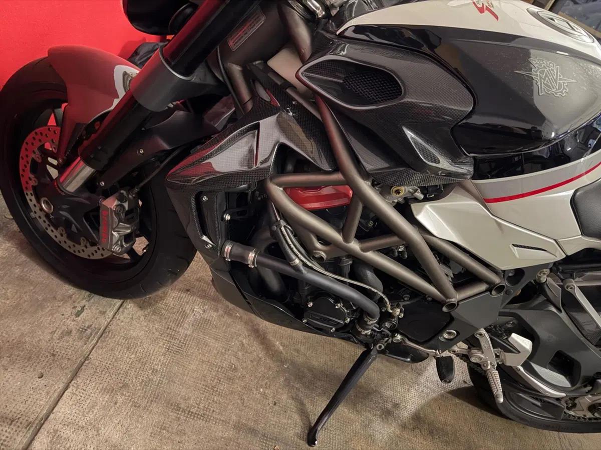 MV Agusta Brutale 1090 RR (2009 - 15) (9)