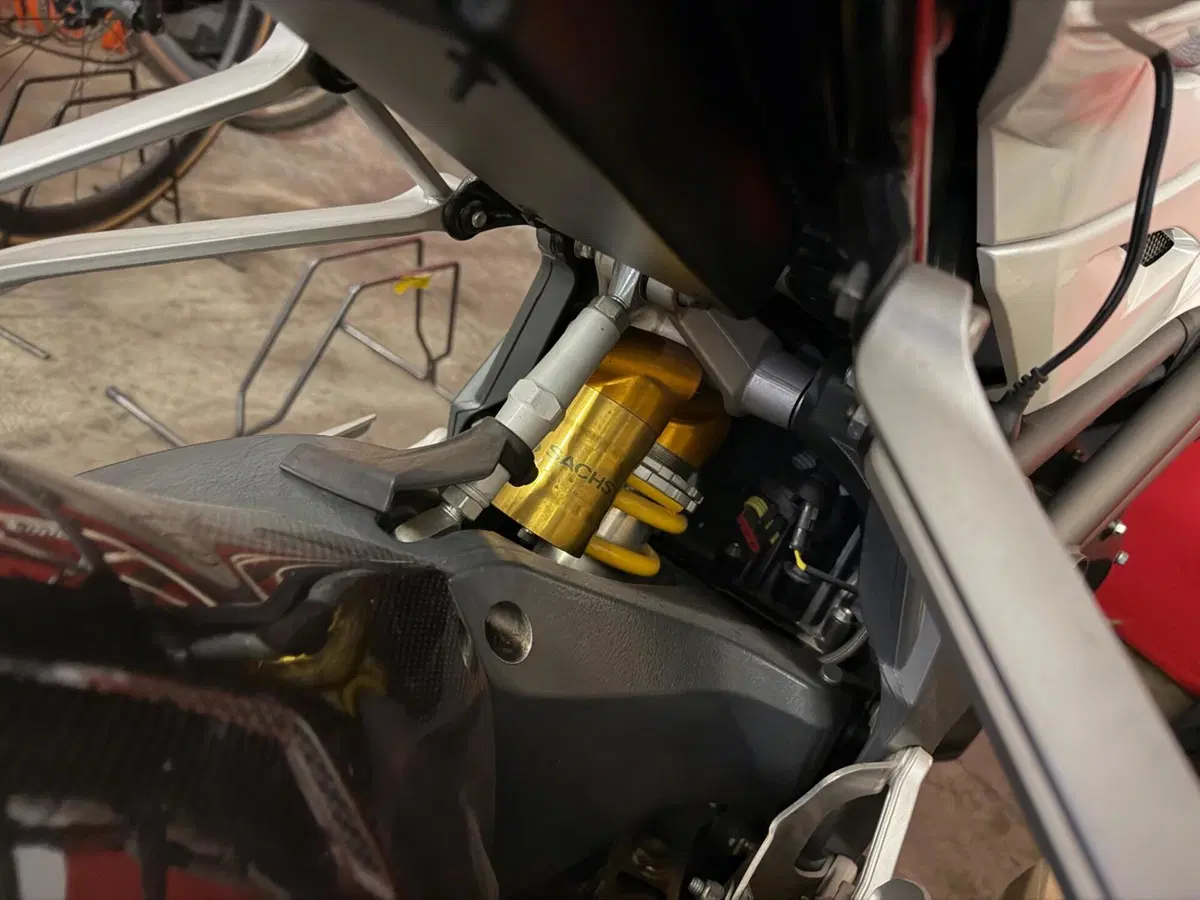 MV Agusta Brutale 1090 RR (2009 - 15) (11)