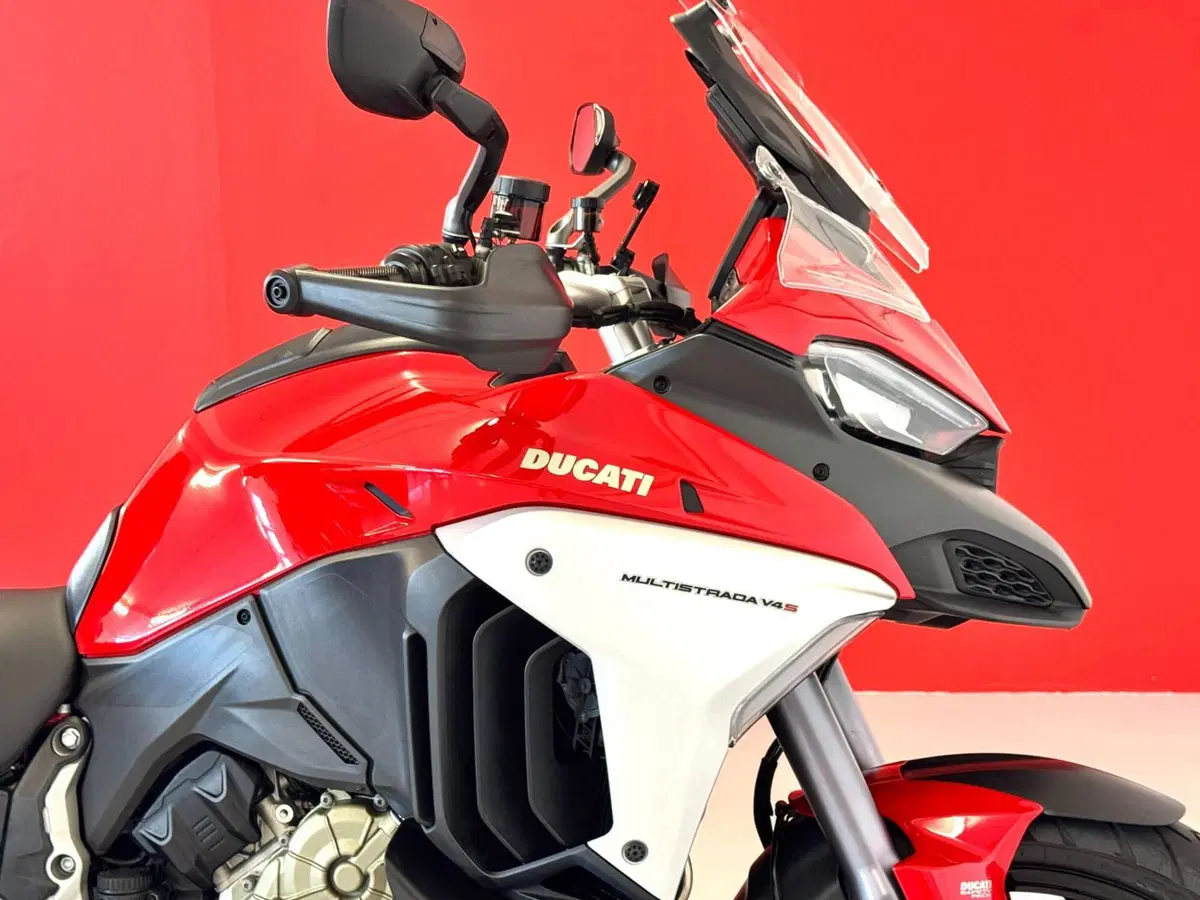 Ducati Multistrada V4 S (2021 - 24) (9)