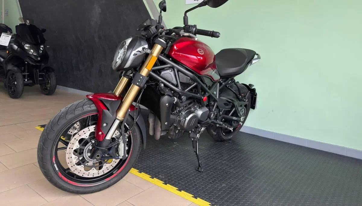 Benelli 752 S (2019 - 20) (3)