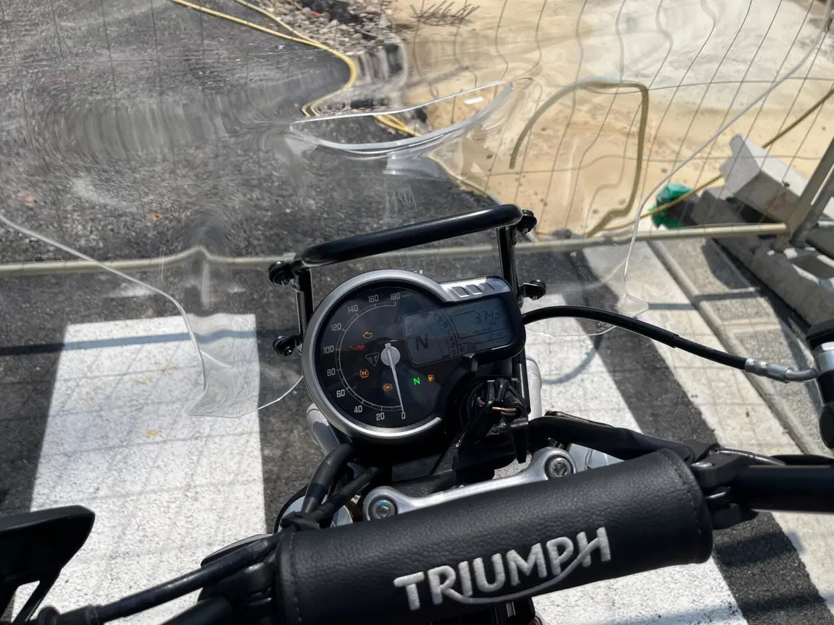 Triumph Scrambler 400 X (2024 - 26) (9)