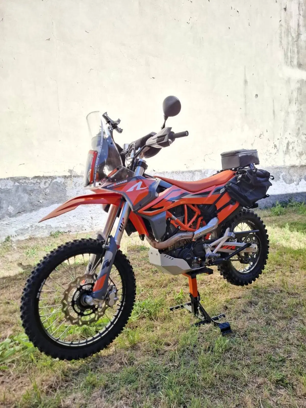 KTM 690 Enduro R (2022 - 25) (11)