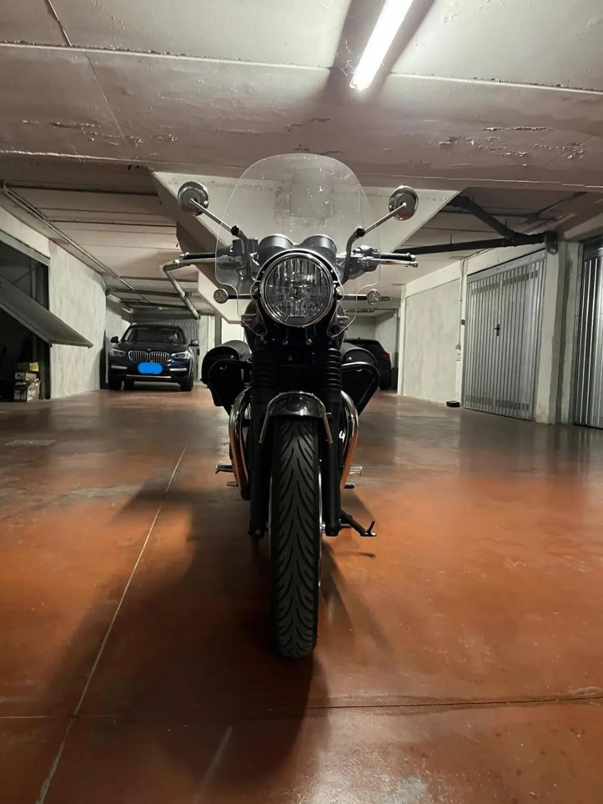 Triumph Bonneville T120 Stealth Edition (2024) (5)