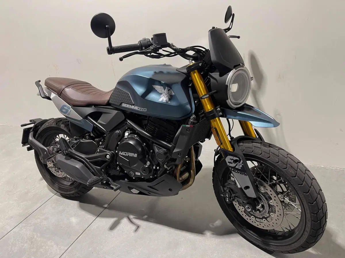 Moto Morini SEIEMMEZZO SCR (2022 - 26) (2)