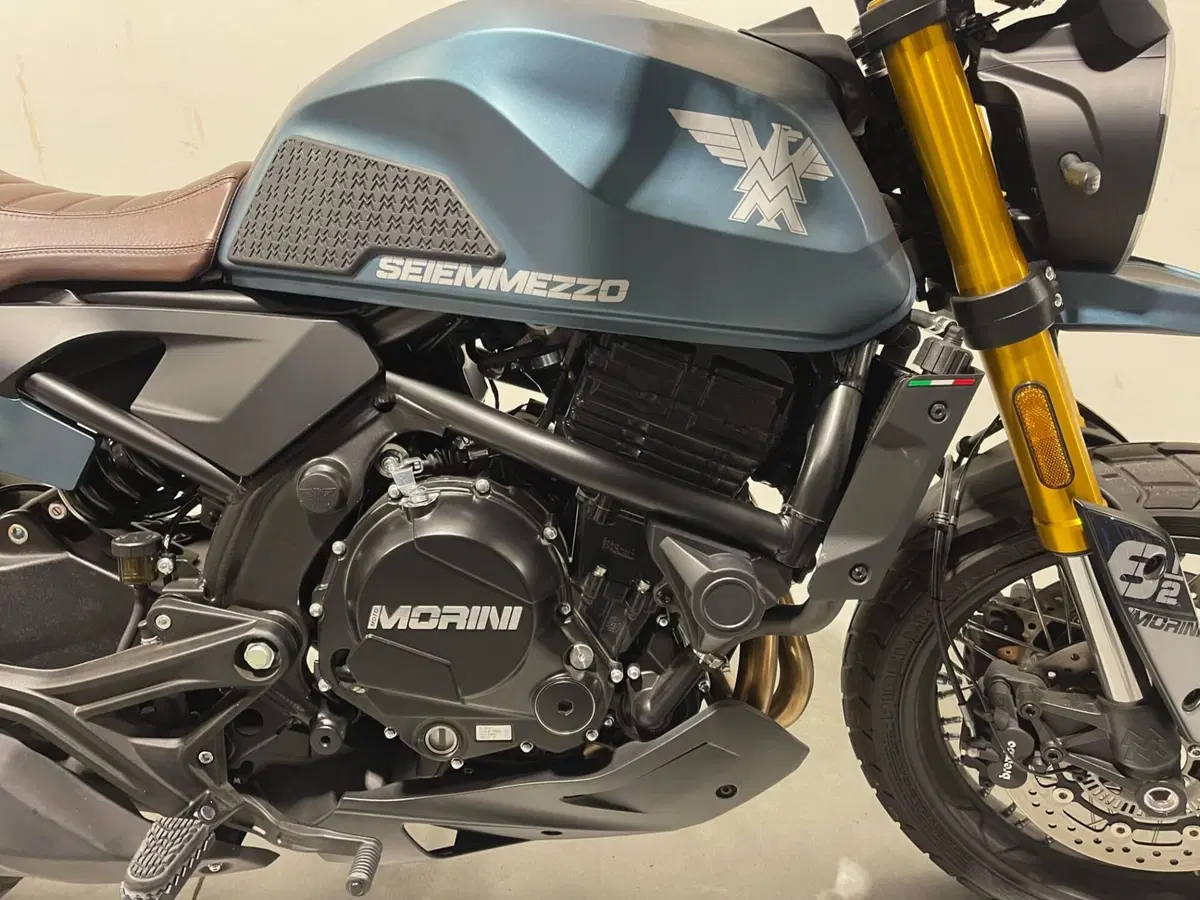 Moto Morini SEIEMMEZZO SCR (2022 - 26) (3)